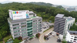 [인터뷰] 태양광 산업 1세대 신성이엔지 이완근 회장에게 그린 뉴딜의 미래를 묻다