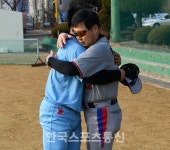 KBO 은퇴레전드 재능기부 행렬 … 이만수‧조용준 상인천중학교 방문