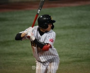 [유망주리포트] 비봉고 창단 첫 프로 선수 배출할까 –  유격수 이현준의 도전