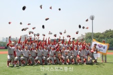 [중학야구] LG트윈스기를 재패한 열정의 붉은 군단 서울 충암중학교를 가다