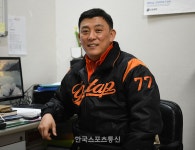 [인터뷰] 야탑고 김성용 감독의 회고 -  애제자 안인산 & 성남고전 비하인드 스토리