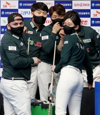 신한금융투자 PBA 팀리그 2020-2021 4라운드 DAY5...당구여신 차유람, 여제 김가영 꺾고 2승 추가!!