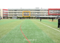 랜더스필드 부럽지 않은 라커룸이 중학교에 있다? 영남중 라커룸 개관식을 가다 [한스통 중학야구]