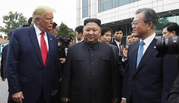 남·북·미 3국 정상, 판문점서 역사적 회동...트럼프, 美대통령 사상 첫 북한땅 밟아