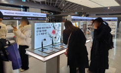 [기자한컷] 뷰티라인 첫 선…무신사 스탠다드 현대백화점 목동점 가보니