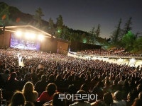 L.A 여행재미 풍성하게 해줄 이색 야외 공연장