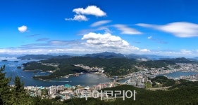 보배 같은 풍경 품은 통영 비진도 해수욕장