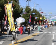 건강 챙기는  영주 풍기인삼축제 9일간의 여정 스타트