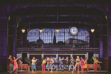가을 감성 채워줄 뮤지컬·연극 한편 보며 가을 나들이 즐겨요!