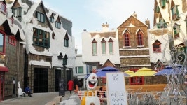 토요일엔 인천 신포청년몰 눈꽃마을에서 청춘파티 즐겨요!