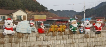 산타와 함께하는 신나는 겨울여행...봉화 분천역 산타마을 개장