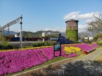 삼랑진역 급수탑 환골탈태...관광객 힐링 공간 탈바꿈