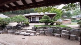 [강진 여행] 담백한 모습에 진한 옛정 느껴지는 영랑 생가