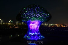 파주 임진각 야간관광 명소 변신… 재밌는 조형물·레이저 아트 연출