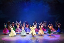 흥겨운 정선 아리 아라리 공연 만나러 오세요