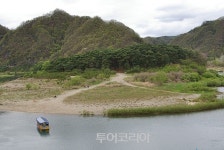 단종의 눈물 마를 새 없던 영월 청령포