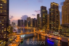 두바이 인기 호텔 머물며 두바이 엑스포에 데이투어까지!