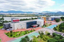 춘천에 국내 최대 실감 콘텐츠 체험존 내년 1월 문 연다