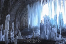 겨울 진풍경 연천 폐터널 역고드름 찍어볼까!..인증샷 명소로 인기