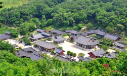 전남도,템플스테이로 코로나 치유하세요...남도의 절에 머물다 발간