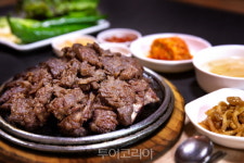 봄꽃 구경에 먹방 즐거움까지! 웃음꽃 만발 예산 봄여행