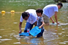 섬진강에 풍덩, 황금재첩 찾으며 신나게 놀아볼까!