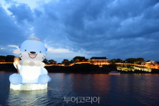 진주 김시민호·물빛나루쉼터, 볼거리·즐길거리로 관광객 사로잡아