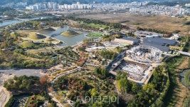 2023순천만국제정원박람회 어싱길 맨발로 걷고 입장권도 획득하세요!