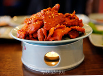 매주 금·토엔 불금불파? 병영 연탄불고기로 강진의 맛과 음악에 취해보세요!