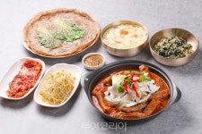  캠핑시즌, 거 땡기네!... 휴식이 있는 제천여행