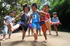 순창 강천산 맨발로 걸으며 녹색 숲 힐링바람 만끽