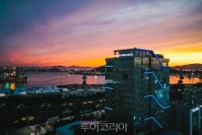 하버파크호텔에서 호캉스하며 무더위 날려요!...인천관광공사, 워터밤 등 여름 이벤트 펼쳐