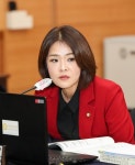 김민숙 고양시의원, 지역사회와 함께하는 건강한 변화 관산다목적구장 개관