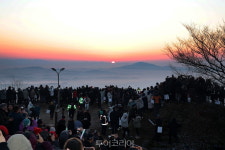 해넘이·해맞이 명소  충남 태안 꽃지·연포·백화산으로 오세요!