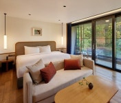 파라스파라 서울, 자연 속 휴식을 만끽하는 고급 리조트