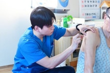 청송군, 경로당이 한의원으로 방문 서비스 인기