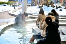 족욕·산림욕 즐기러 속초 봄여행!.... 속초시 척산족욕공원, 3월 본격 재개장