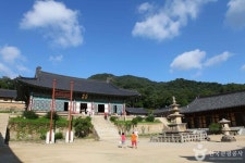 합천 봄여행, 해인사와 황매산에서 만끽하는 자연의 아름다움