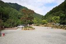 홍천 그린필로우 캠핑장, 물멍·멍하니·비빌존으로 즐기는 자연 속 힐링…산불 예방은 필수