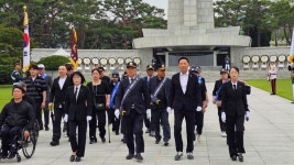 고양시장애인체육회-고양재향경우회 ,국립서울현충원  참배 및 묘역정화 봉사활동 진행