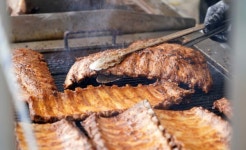 홍성군 글바페화룡점정  ... 60만 방문객들 화끈한 숯 불맛 봤다