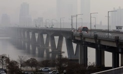 오늘도 미세먼지 최악...강원도 양양 130 ㎍/㎥