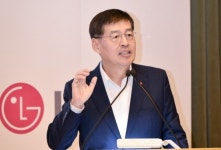 LG화학이 구미에 선물 보따리를 안긴 이유