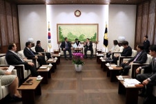 문희상 국회의장, 까스띠요 과테말라 부통령 당선자 면담