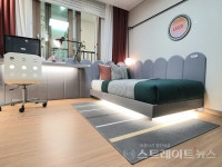 [분양 포토] 궃은 날씨에 인산인해 울산 지웰시티 자이 견본주택 안팎