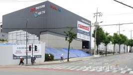 [분양 화보] 입장 못 하는 수원 센트럴 아이파크 자이 견본주택