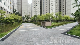 [현장 르포] 착한 분양가로 겹규제 돌파 영통 아이파크 캐슬 3단지