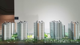 [분양 현장] 직접 살핀 e편한세상 지제역 견본주택 ①