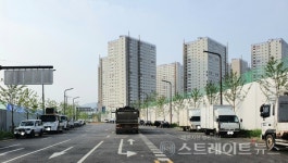 [분양 현장] 봉담2지구 중흥S-클래스 2차 공사현장, 두 단지 다 학교 옆