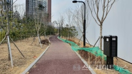 [분양 현장] 봉담2지구 중흥S-클래스 3차 공사현장, 두 단지 다 학교 옆